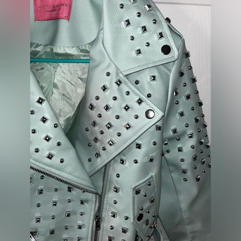 Jacket - Picture 2 of 9